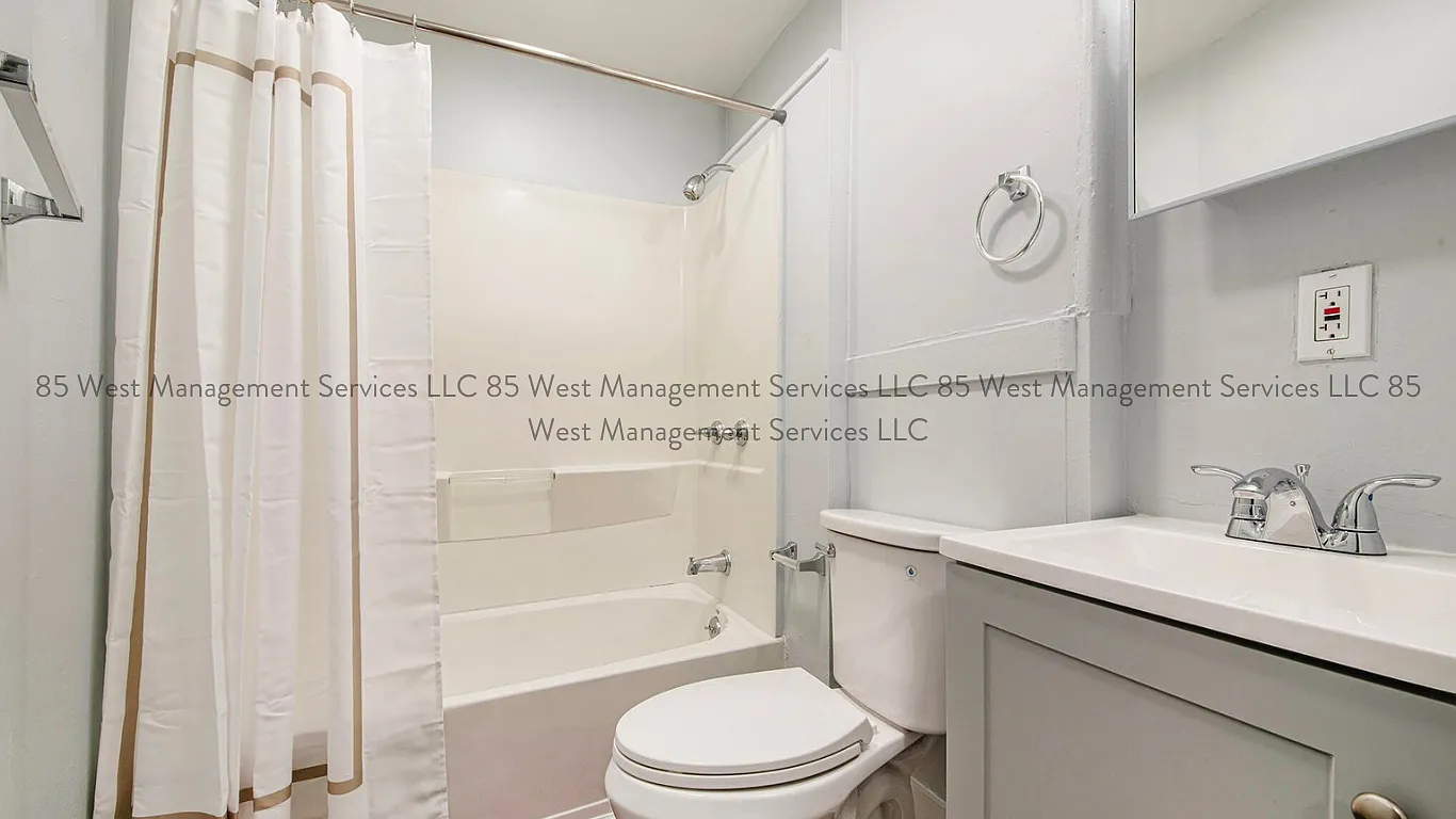 407 11th St NW — Photo 4