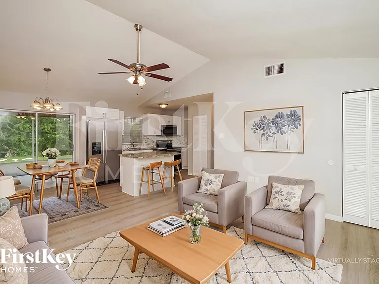 6841 Willits Ave — Photo 3