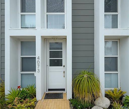2nd image of 4073 Aladdin Dr