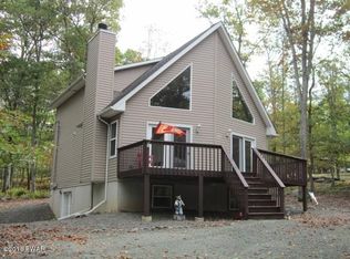 130 Laurel Rd, Lackawaxen, PA 18435