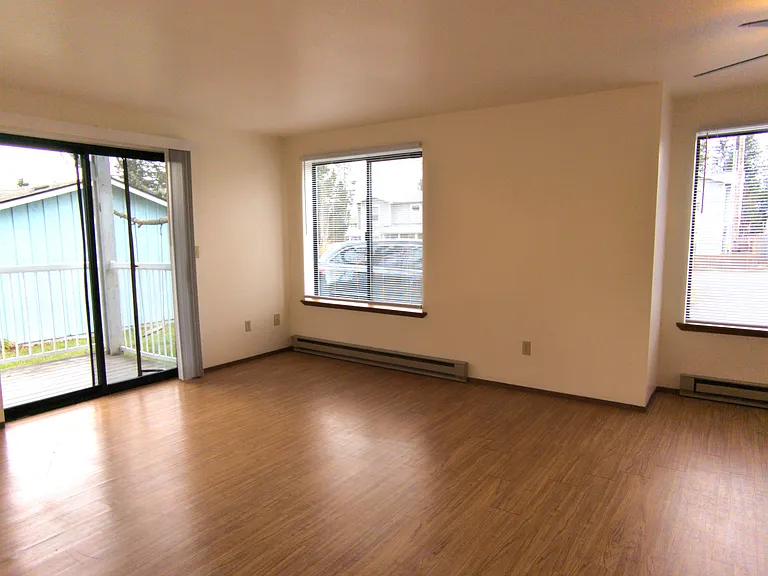 2320 Valencia St #12 — Photo 13