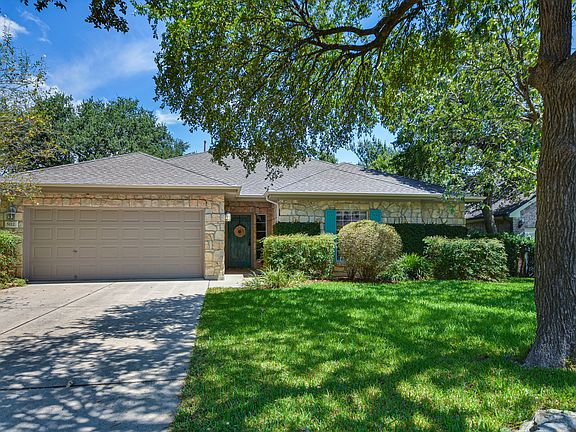 2nd image of 5112 Crystal Water Dr