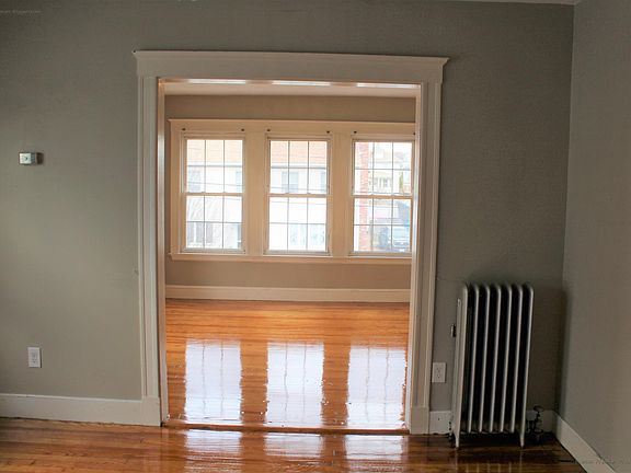5th image of 19 Pembroke St APT 4D
