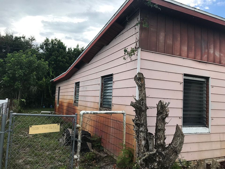 2nd image of 1112 Croton Rd