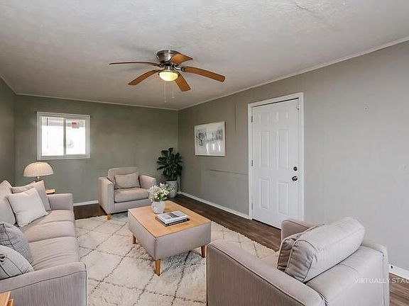 4th image of 3162 Oak Forest Dr