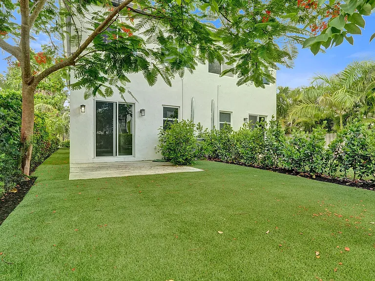 1213 W Las Olas Blvd — Photo 30