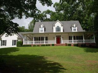 355 Postwood Dr, Fayetteville, GA 30215