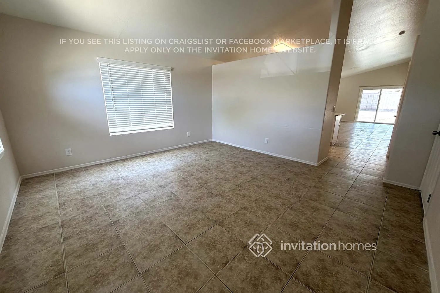 2745 W Pecan Rd Phoenix, AZ 85041 — Photo 4