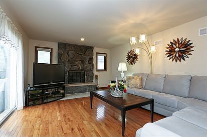 5th image of 1551 Tina Ln