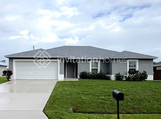 841 SW Kappa Ave, Port Saint Lucie, FL 34953