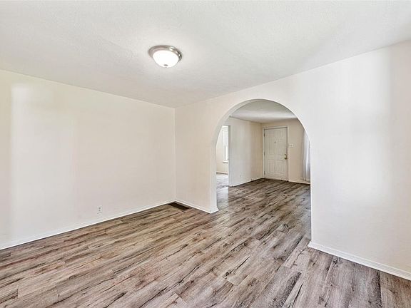 5th image of 5623 Columbia Ave