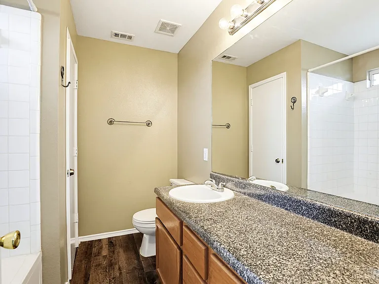 9139 Laguna Hls — Photo 12