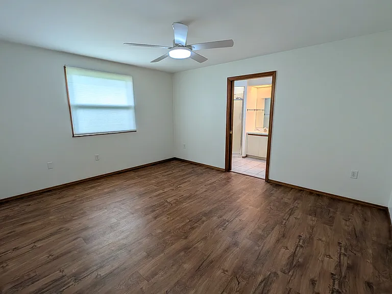 517 Bearded Oaks Cir — Photo 23