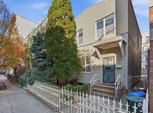 30 Newel St, Brooklyn, NY 11222