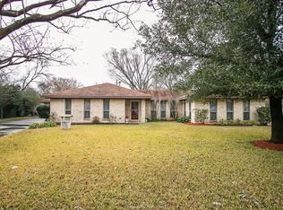 3500 Oak Valley Cir, Bryan, TX 77802