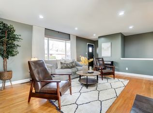 725 Latham Ct, Columbus, OH 43214