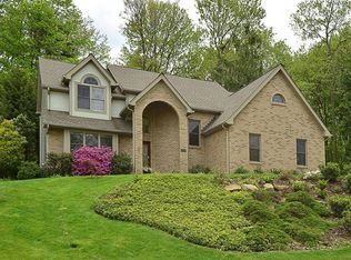 111 Cherrington Dr, Cranberry Township, PA 16066