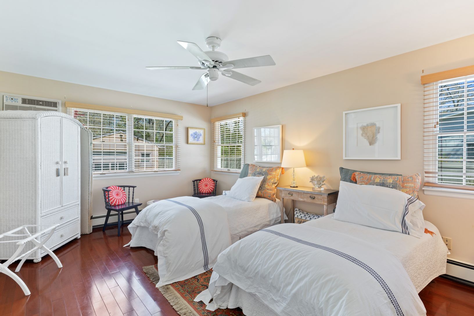  1ST FLOOR MASTER ENSUITE