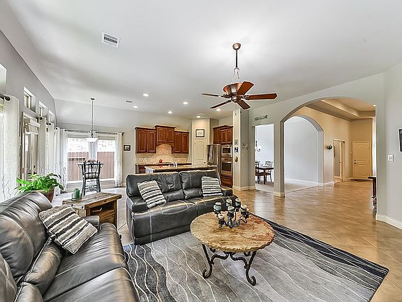 4th image of 4139 N Creekmont Dr