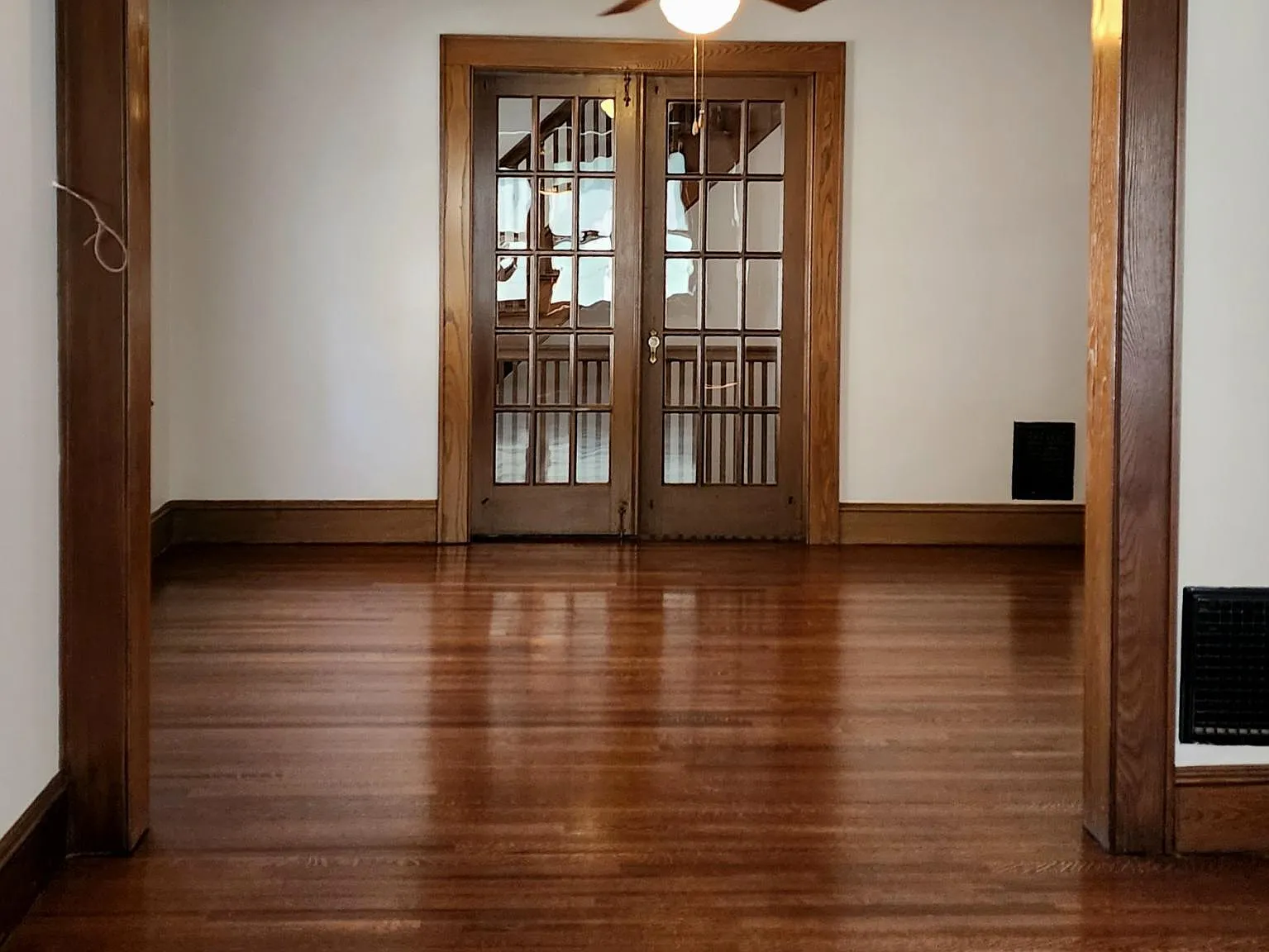2 bed, 1350 sqft, $2,550 — Photo 2