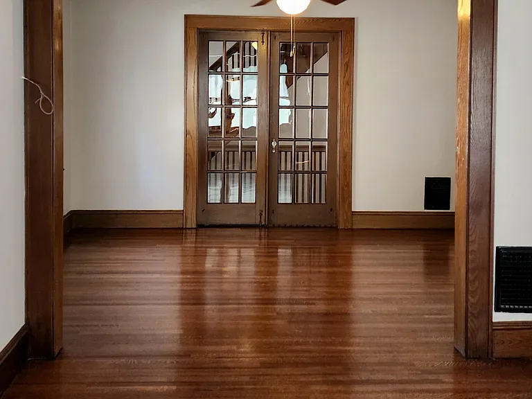 430 Midland St #430 — Photo 2