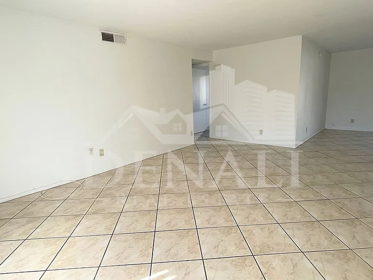 4746 W Aster Dr — Photo 8