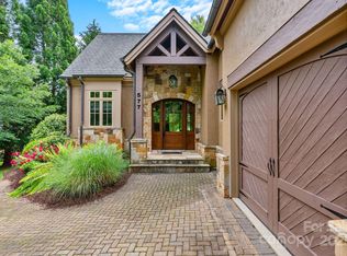 577 Walnut Valley Pkwy, Arden, NC 28704