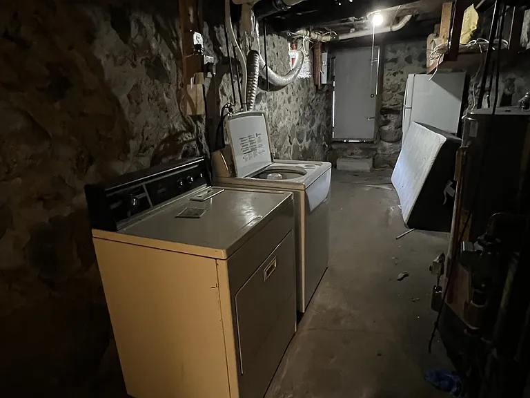 22 Daniels Ct #1 — Photo 17