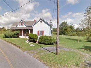 1550 Teels Rd, Pen Argyl, PA 18072