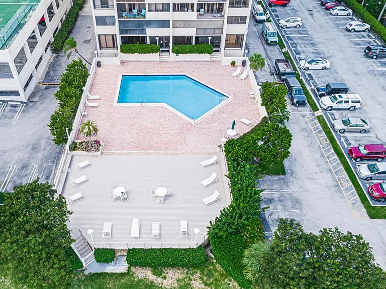 5600 N Flagler Dr #804 — Photo 28