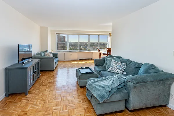 Sold by Brown Harris Stevens | media 27