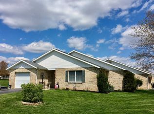 2411 McCleary Dr, Chambersburg, PA 17201