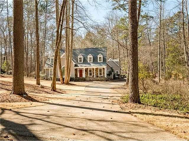 1st image of 581 N Saint Marys Ln
