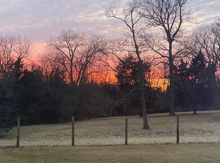 3336 Pitchford Rd, Waverly, IL 62692