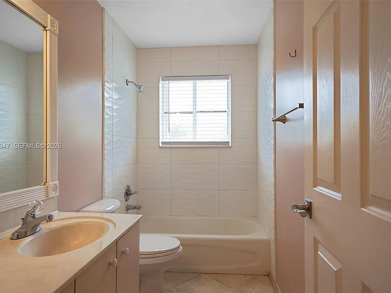 4312 Laurel Ridge Cir — Photo 32