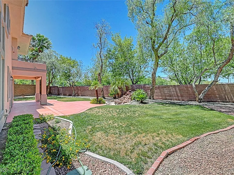229 N Buteo Woods Ln — Photo 88