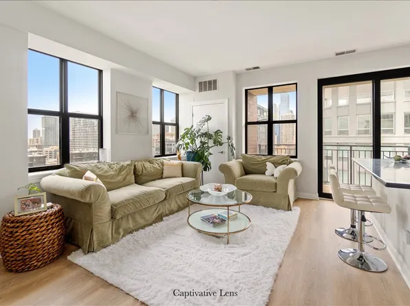451 W Huron St, Chicago, IL