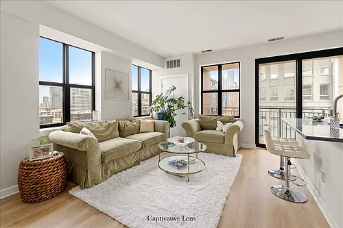 451 W Huron St #1507 Photo 1