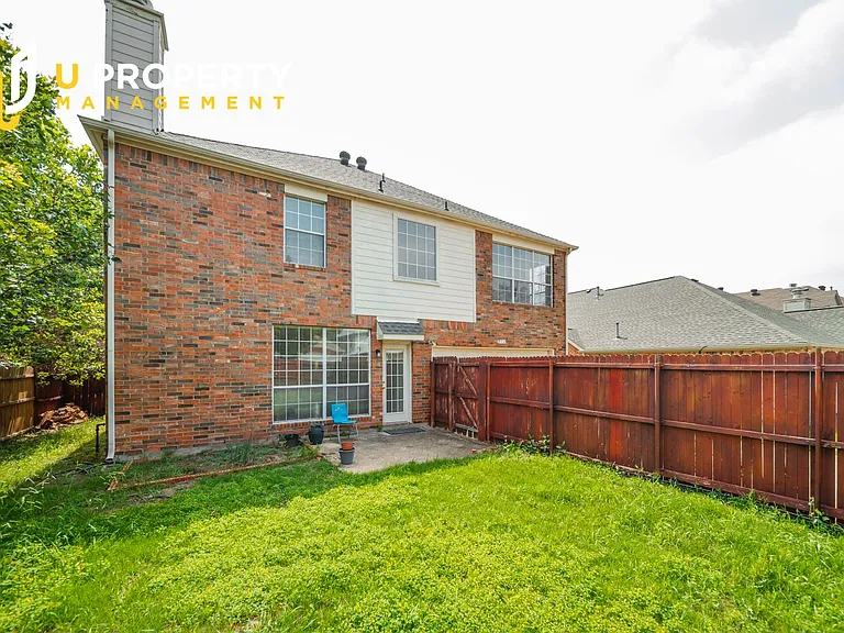 8713 Somerville Way — Photo 31