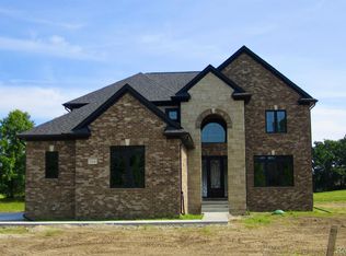 1368 Masters Dr, Metamora, MI