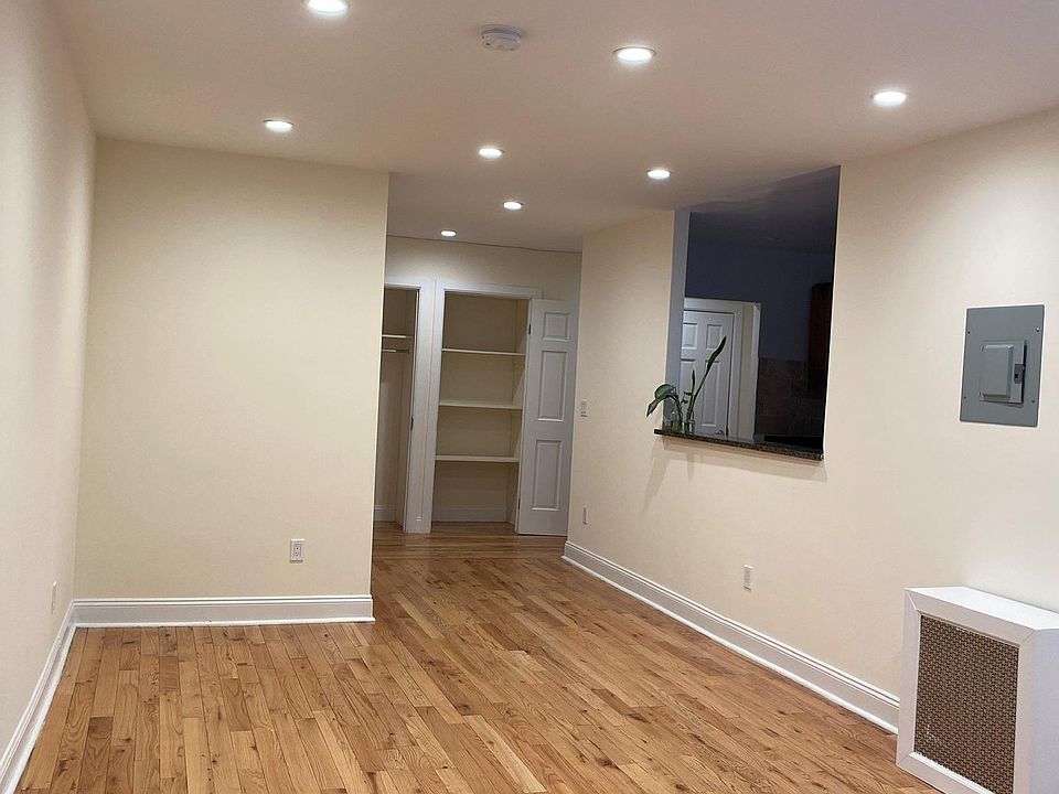 1st image of 911 McLean Ave APT C3