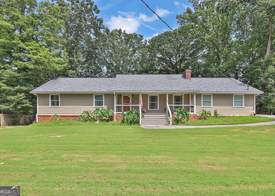 1st image of 1952 Colony Oaks Dr