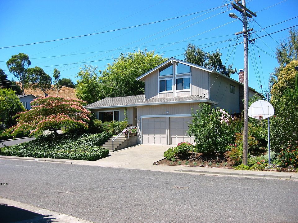 2nd image of 29 Larch Dr