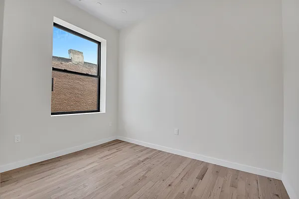 Rented by Compass | media 17