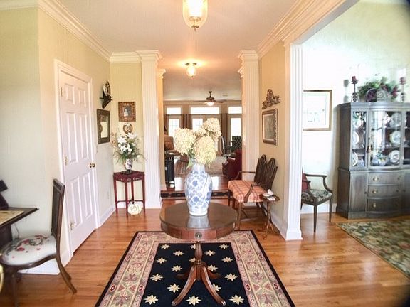 4th image of 90 Spyglass Ct