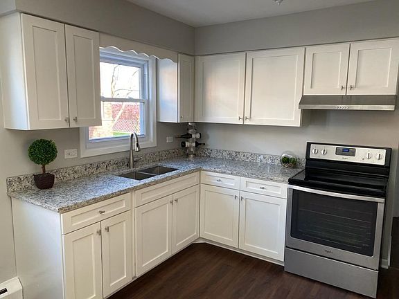 3rd image of 3878 Ruby St #1E