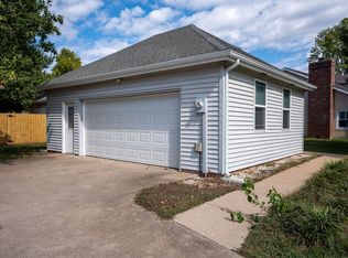 4135 E Autumn Ct, Springfield, MO 65802