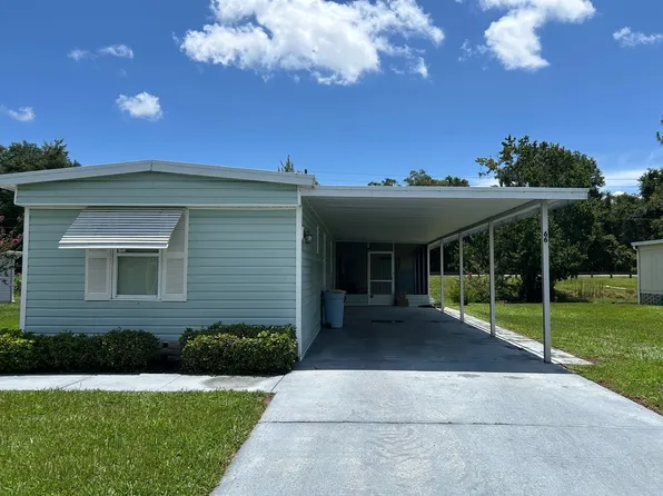 66 Rose Dr, Fruitland Park, FL 34731