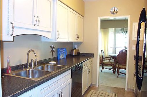 4th image of 624C Park Ln