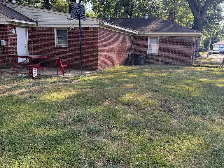 1257 S Perkins Rd — Photo 17